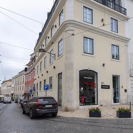 Chiado Center 1bdr Flat By Lovelystay Διαμέρισμα *