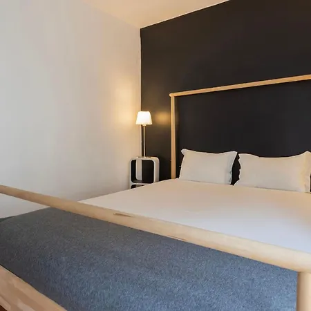 Chiado Center 1bdr Flat By Lovelystay Lisboa