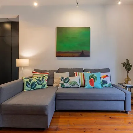 Chiado Center 1bdr Flat By Lovelystay * 리스본