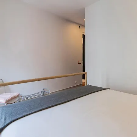 Chiado Center 1bdr Flat By Lovelystay * 리스본