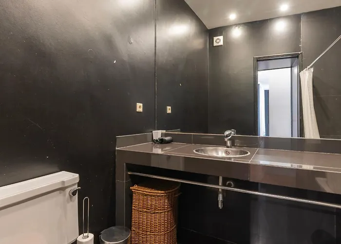 Chiado Center 1bdr Flat By Lovelystay 아파트 *