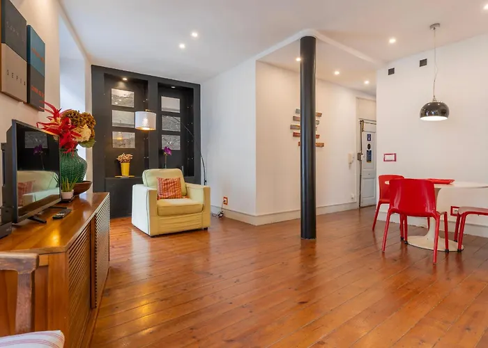 Chiado Center 1bdr Flat By Lovelystay *