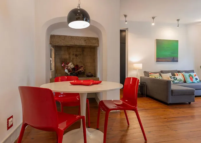 Chiado Center 1bdr Flat By Lovelystay