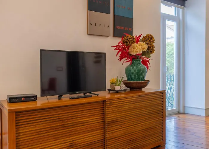 Apartment Chiado Center 1bdr Flat By Lovelystay *